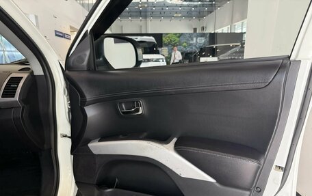 Mitsubishi Outlander III рестайлинг 3, 2011 год, 1 090 000 рублей, 12 фотография