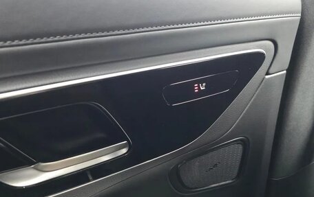 Mercedes-Benz GLC, 2023 год, 5 800 000 рублей, 29 фотография