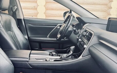 Lexus RX IV рестайлинг, 2017 год, 4 500 000 рублей, 7 фотография