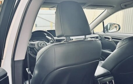 Lexus RX IV рестайлинг, 2017 год, 4 500 000 рублей, 10 фотография