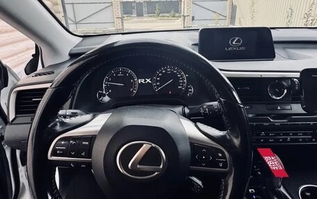Lexus RX IV рестайлинг, 2017 год, 4 500 000 рублей, 14 фотография