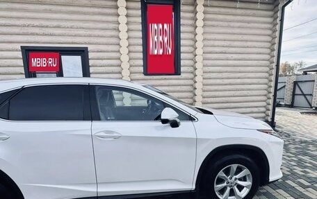 Lexus RX IV рестайлинг, 2017 год, 4 500 000 рублей, 2 фотография