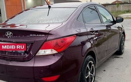 Hyundai Solaris II рестайлинг, 2011 год, 800 000 рублей, 5 фотография