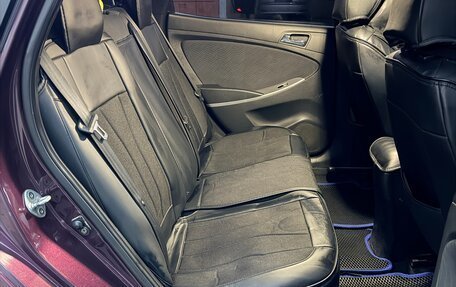 Hyundai Solaris II рестайлинг, 2011 год, 800 000 рублей, 17 фотография