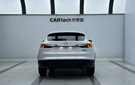 Mazda CX-4, 2023 год, 1 930 100 рублей, 6 фотография