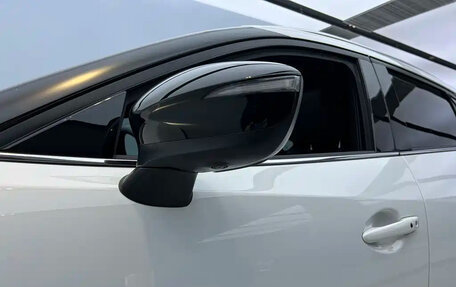 Mazda CX-4, 2023 год, 1 930 100 рублей, 7 фотография