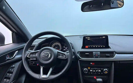 Mazda CX-4, 2023 год, 1 930 100 рублей, 9 фотография