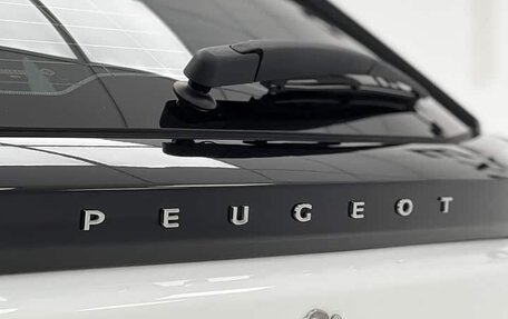Peugeot 2008 II, 2023 год, 1 500 000 рублей, 15 фотография