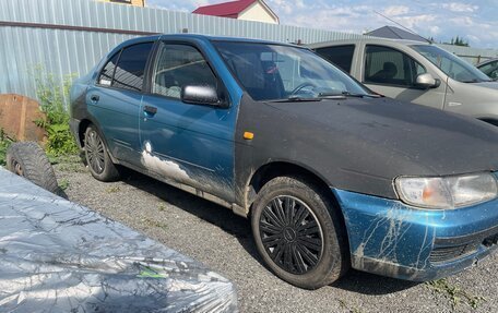 Nissan Almera, 1996 год, 135 000 рублей, 3 фотография