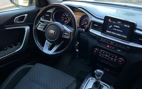 KIA cee'd III, 2019 год, 1 800 000 рублей, 8 фотография