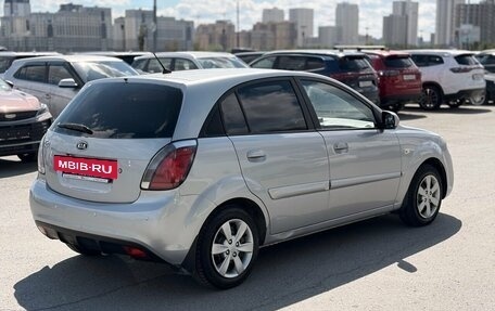 KIA Rio II, 2011 год, 650 000 рублей, 5 фотография