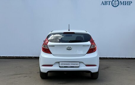 Hyundai Solaris II рестайлинг, 2015 год, 860 000 рублей, 6 фотография