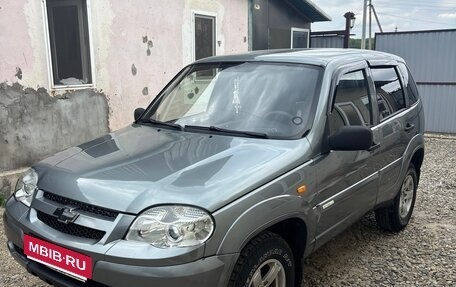 Chevrolet Niva I рестайлинг, 2011 год, 500 000 рублей, 1 фотография