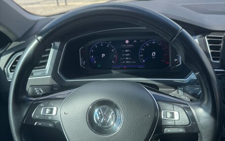 Volkswagen Tiguan II, 2019 год, 3 100 000 рублей, 8 фотография