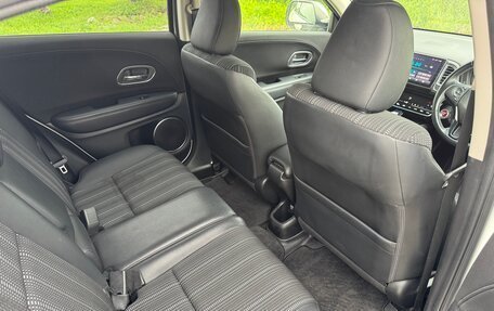 Honda Vezel, 2017 год, 1 650 000 рублей, 7 фотография