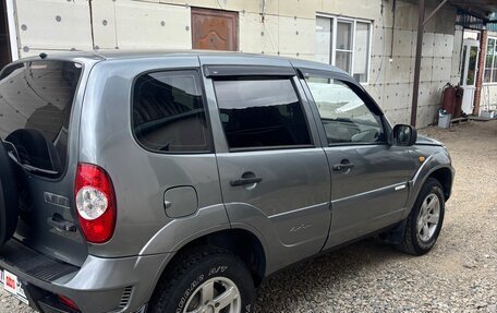 Chevrolet Niva I рестайлинг, 2011 год, 500 000 рублей, 3 фотография