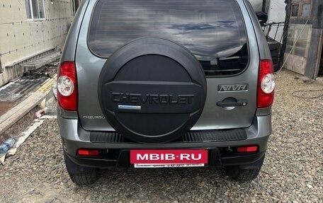 Chevrolet Niva I рестайлинг, 2011 год, 500 000 рублей, 4 фотография