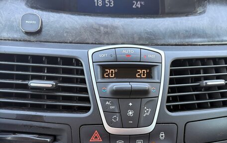 Renault Laguna III рестайлинг, 2008 год, 499 000 рублей, 17 фотография