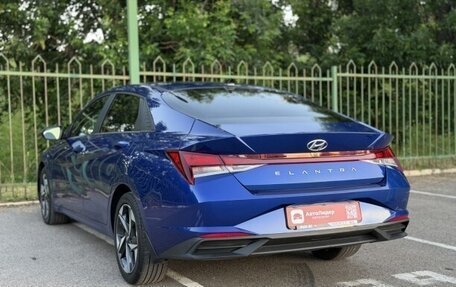Hyundai Elantra, 2023 год, 1 710 000 рублей, 4 фотография