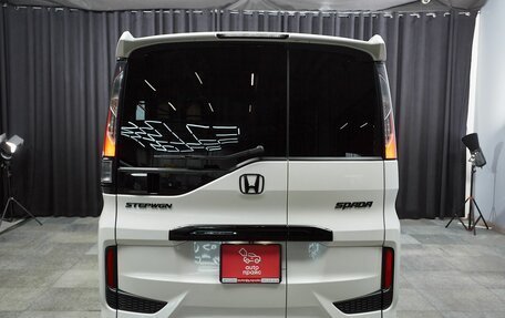 Honda Stepwgn IV, 2019 год, 2 250 000 рублей, 5 фотография