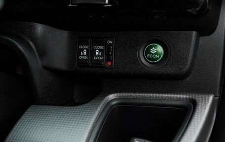 Honda Stepwgn IV, 2019 год, 2 250 000 рублей, 17 фотография