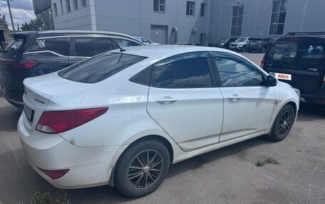 Hyundai Solaris II рестайлинг, 2015 год, 878 000 рублей, 3 фотография