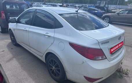 Hyundai Solaris II рестайлинг, 2015 год, 878 000 рублей, 2 фотография