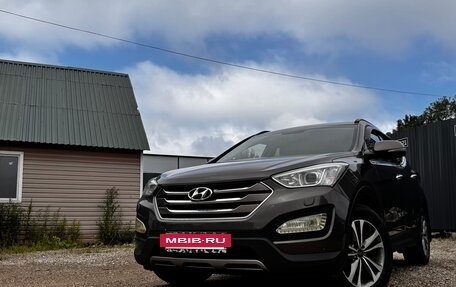 Hyundai Santa Fe III рестайлинг, 2014 год, 1 670 000 рублей, 2 фотография
