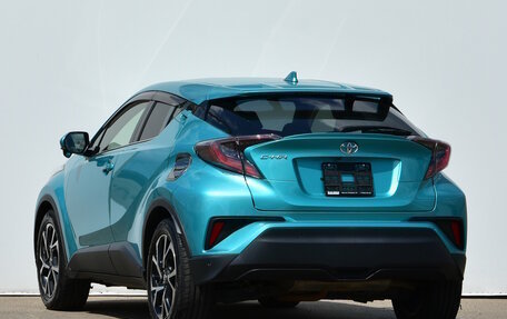 Toyota C-HR I рестайлинг, 2016 год, 1 750 000 рублей, 3 фотография