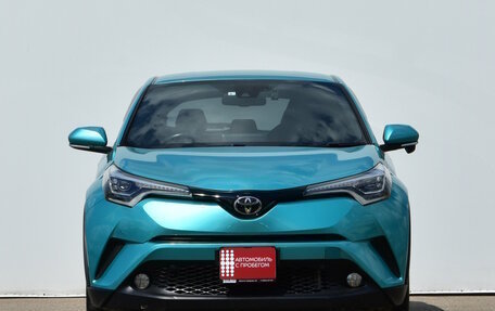 Toyota C-HR I рестайлинг, 2016 год, 1 750 000 рублей, 8 фотография