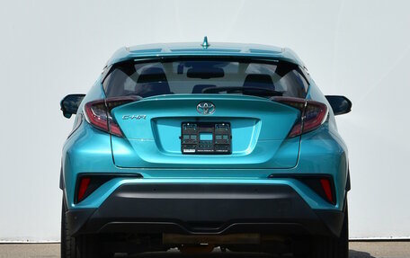 Toyota C-HR I рестайлинг, 2016 год, 1 750 000 рублей, 4 фотография