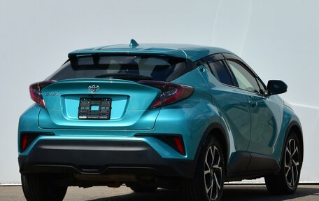 Toyota C-HR I рестайлинг, 2016 год, 1 750 000 рублей, 5 фотография