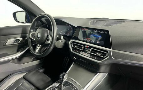 BMW 3 серия, 2021 год, 4 099 000 рублей, 14 фотография