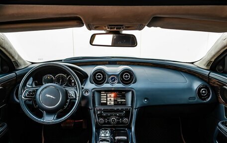 Jaguar XJ IV (X351), 2012 год, 1 840 000 рублей, 11 фотография