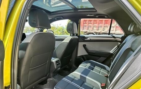 Volkswagen T-Roc I, 2022 год, 1 650 000 рублей, 9 фотография