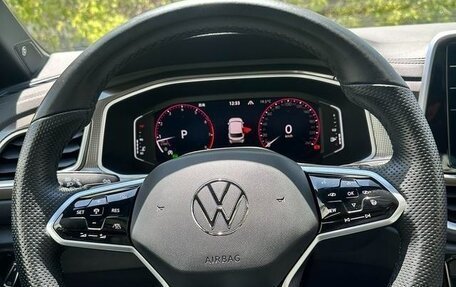 Volkswagen T-Roc I, 2022 год, 1 650 000 рублей, 17 фотография