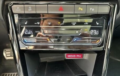 Volkswagen T-Roc I, 2022 год, 1 650 000 рублей, 19 фотография