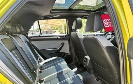 Volkswagen T-Roc I, 2022 год, 1 650 000 рублей, 11 фотография