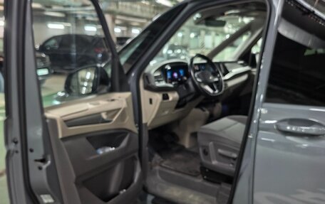 Volkswagen Multivan, 2022 год, 5 300 000 рублей, 3 фотография