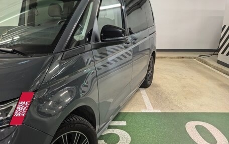 Volkswagen Multivan, 2022 год, 5 300 000 рублей, 9 фотография