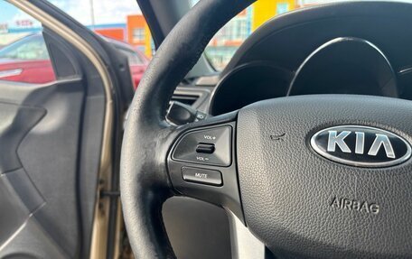 KIA Rio III рестайлинг, 2015 год, 800 000 рублей, 21 фотография