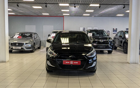 Hyundai Solaris II рестайлинг, 2013 год, 869 900 рублей, 3 фотография