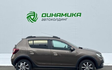 Renault Sandero II рестайлинг, 2018 год, 1 295 000 рублей, 4 фотография