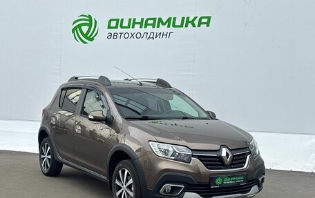 Renault Sandero II рестайлинг, 2018 год, 1 295 000 рублей, 3 фотография