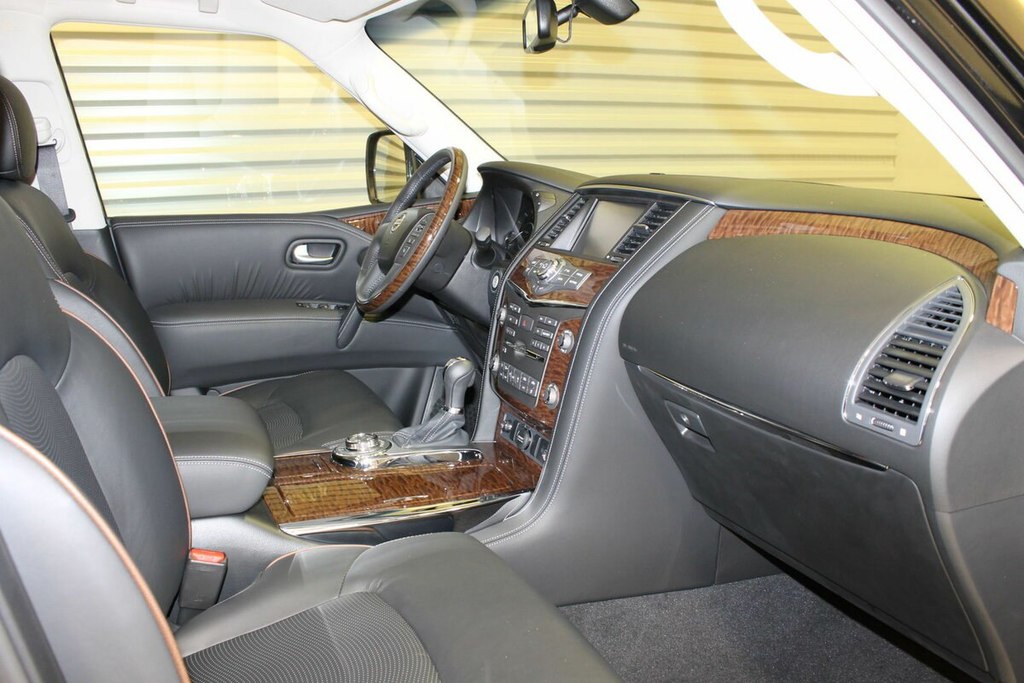 Nissan Patrol Y62 рестайлинг, 2015 год, 550 000 рублей, 2 фотография