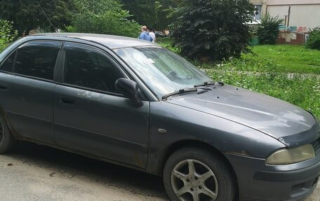 Mitsubishi Carisma I, 2003 год, 105 000 рублей, 1 фотография