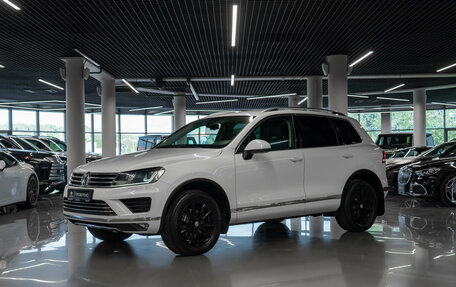 Volkswagen Touareg III, 2015 год, 2 990 000 рублей, 1 фотография