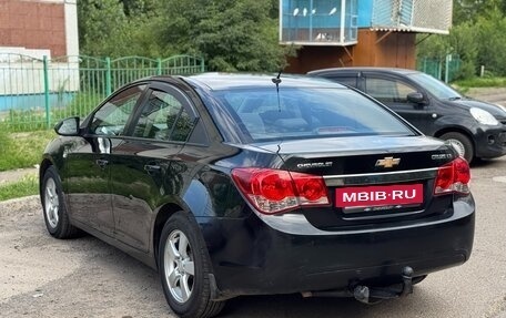 Chevrolet Cruze II, 2010 год, 510 000 рублей, 5 фотография