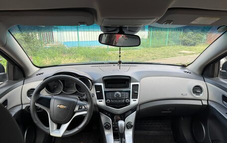 Chevrolet Cruze II, 2010 год, 510 000 рублей, 6 фотография