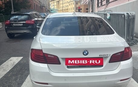 BMW 5 серия, 2016 год, 2 300 000 рублей, 3 фотография